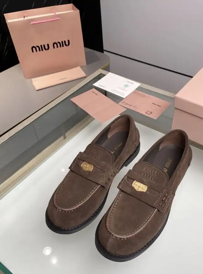 hype Miu Miu Leather Shoes