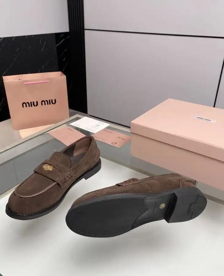 hype Miu Miu Leather Shoes