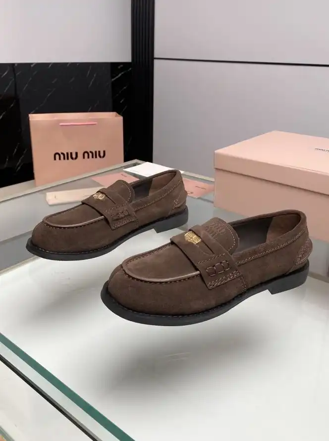 hype Miu Miu Leather Shoes