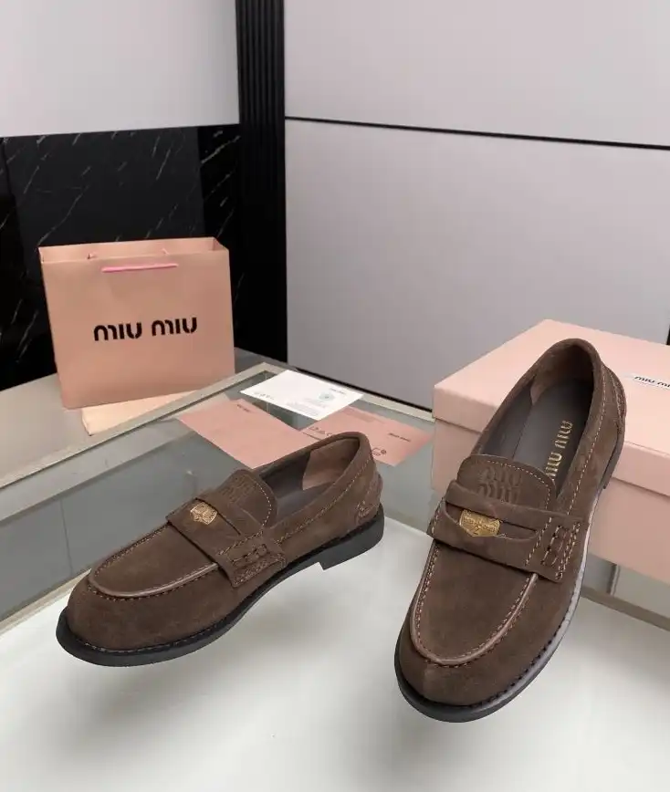 hype Miu Miu Leather Shoes