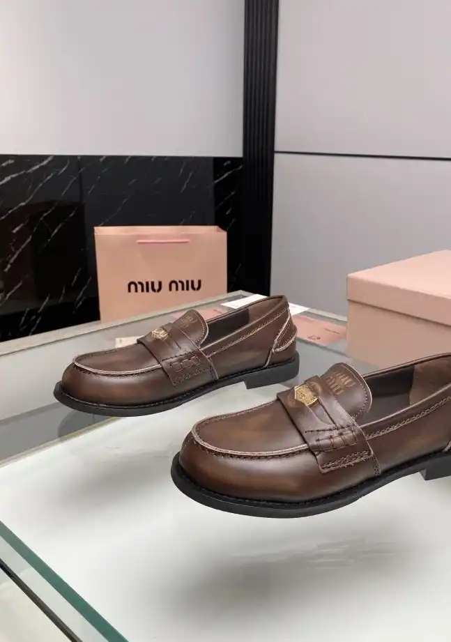 hype Miu Miu Leather Shoes