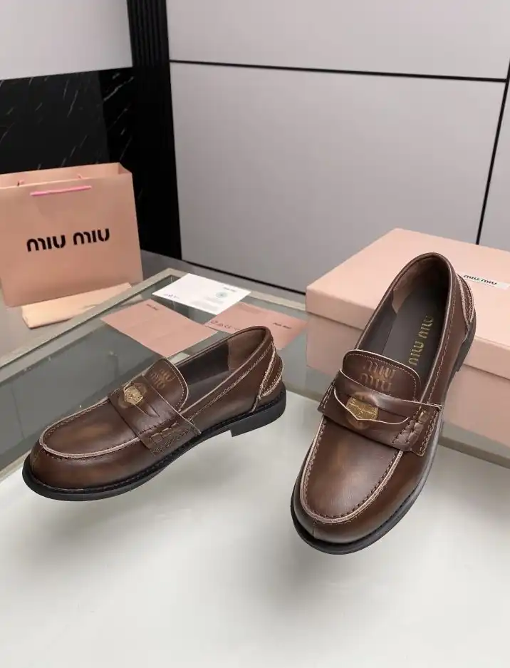 hype Miu Miu Leather Shoes