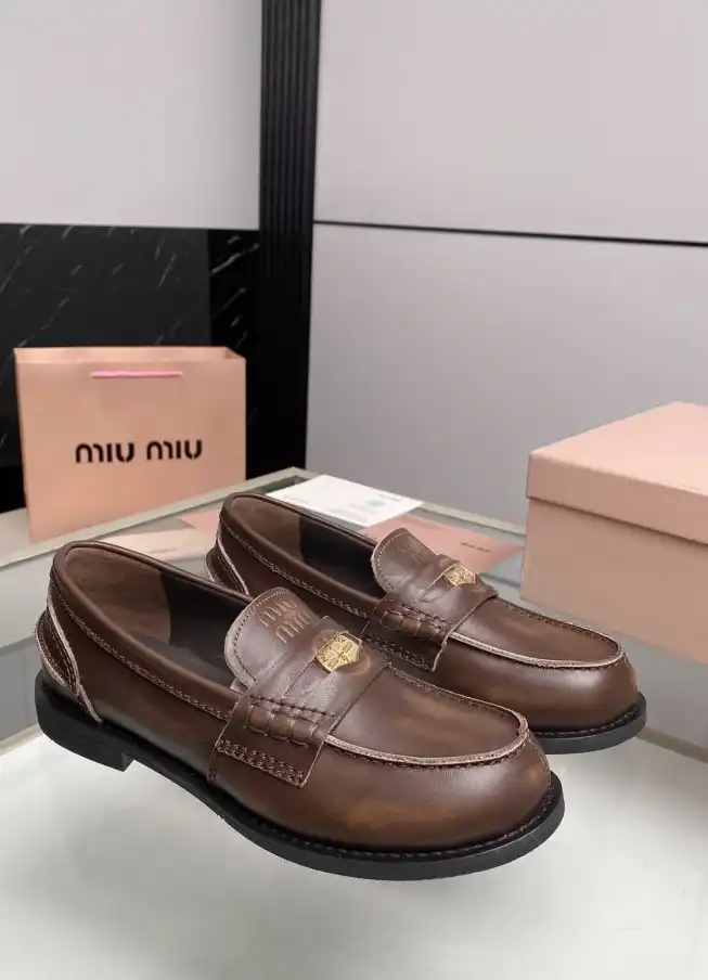 hype Miu Miu Leather Shoes