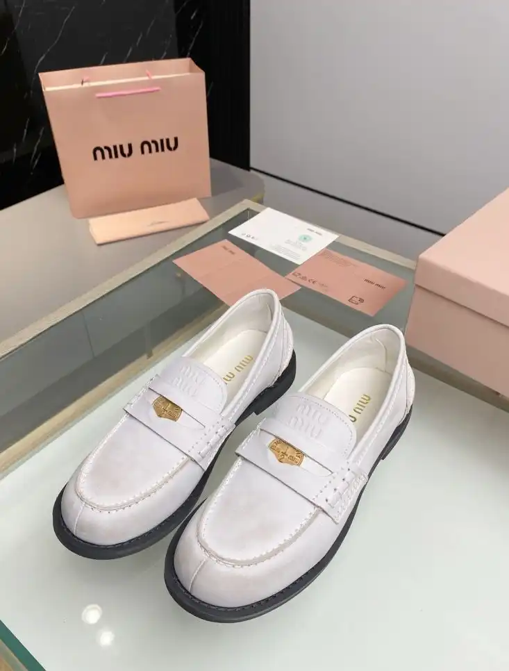 hype Miu Miu Leather Shoes