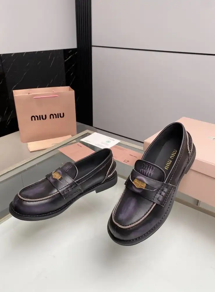 hype Miu Miu Leather Shoes