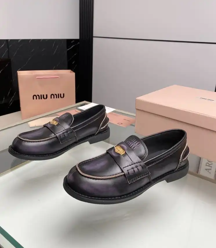 hype Miu Miu Leather Shoes