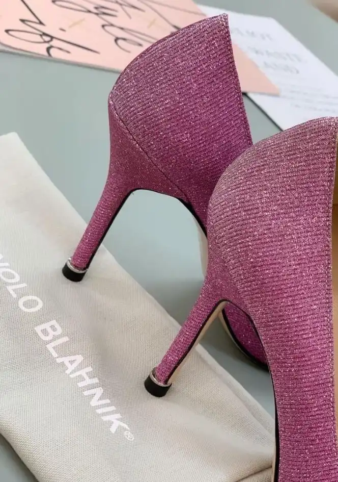 hype Manolo Blahnik High Heels