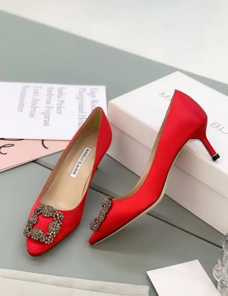 hype Manolo Blahnik High Heels