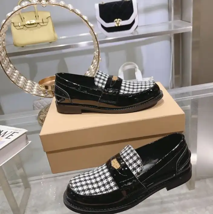 hype Miu Miu Leather Shoes