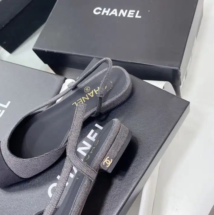 hype Chanel High Heels