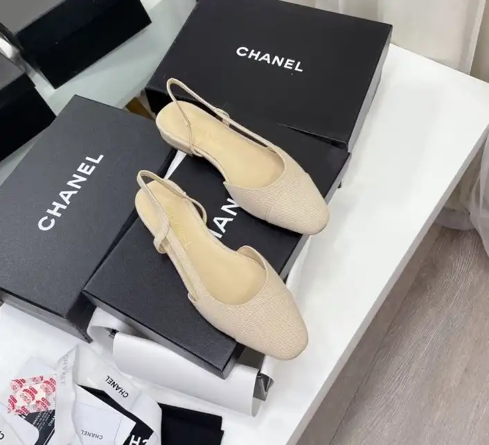 hype Chanel High Heels