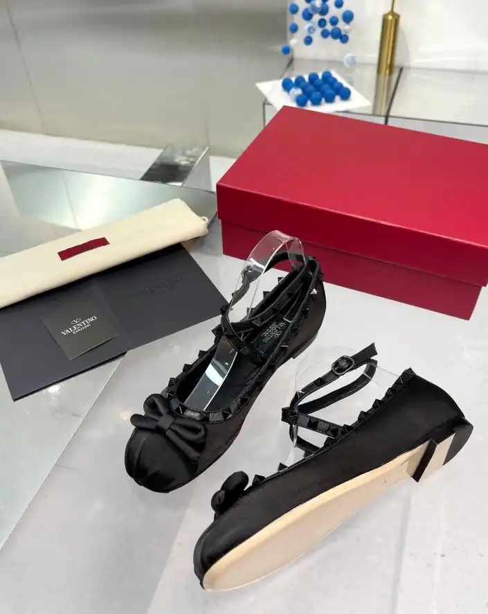 hype Valentino High Heels