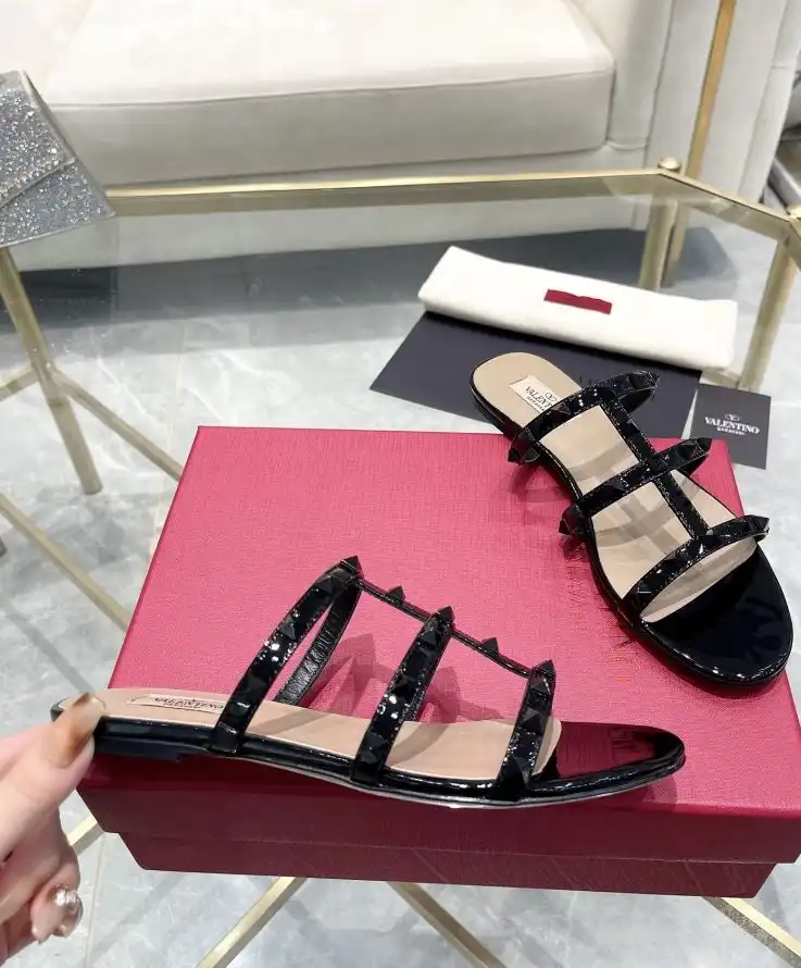 hype Valentino High Heels