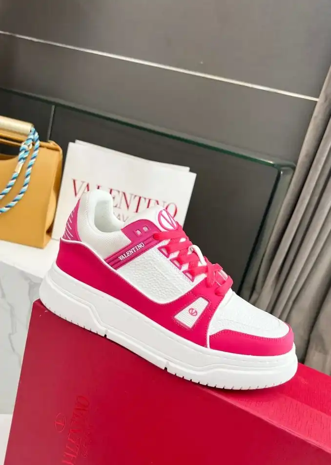 hype Valentino Sneakers