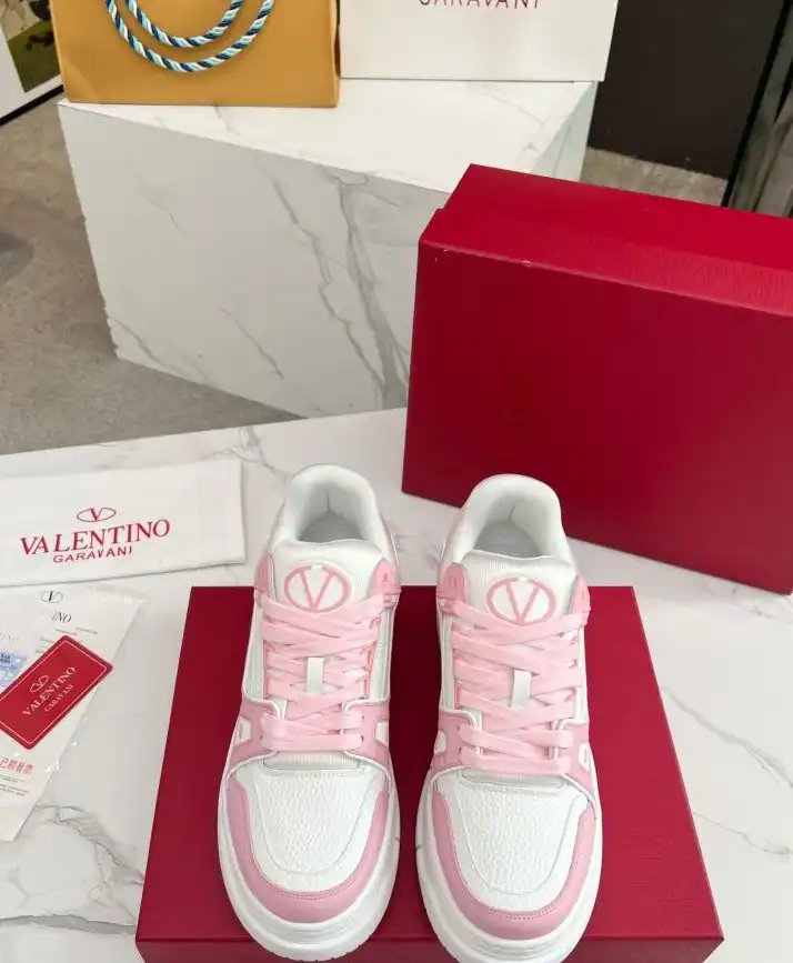 hype Valentino Sneakers