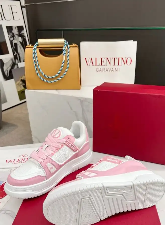 hype Valentino Sneakers