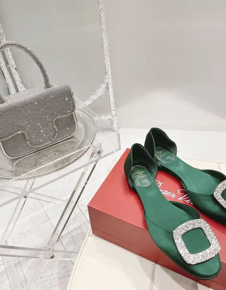 hype Roger Vivier flat shoes