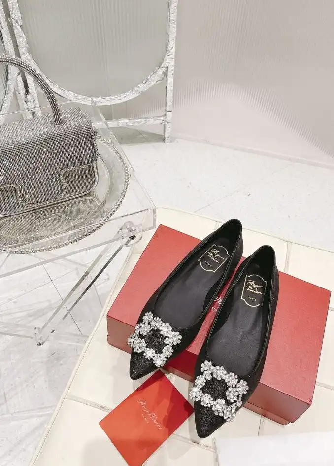 hype Roger Vivier flat shoes