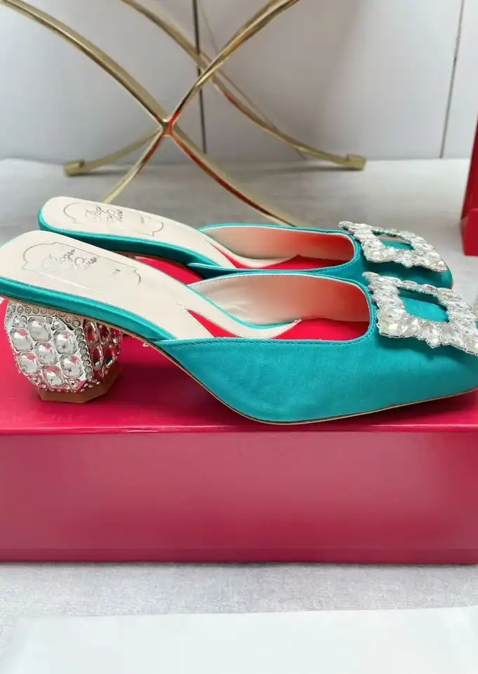 hype Roger Vivier flat shoes