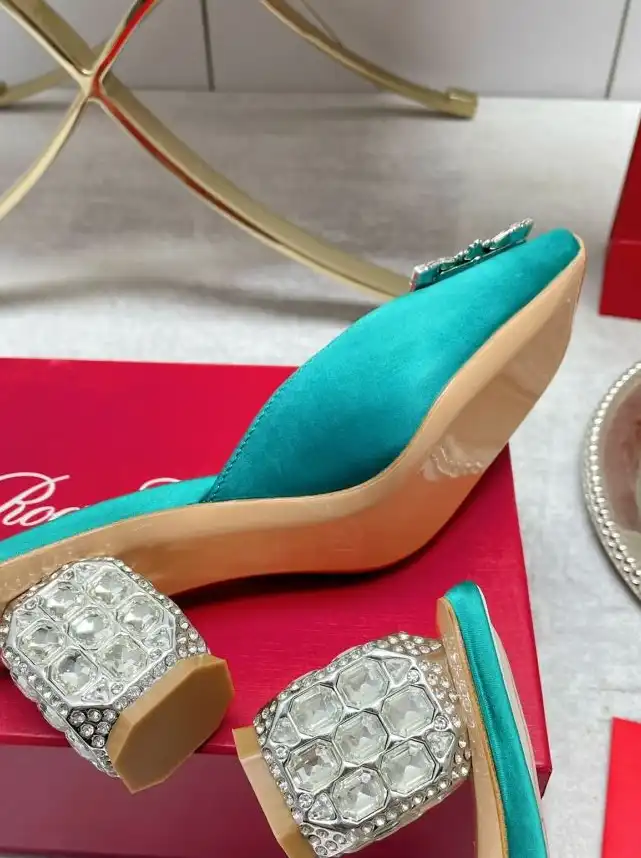 hype Roger Vivier flat shoes