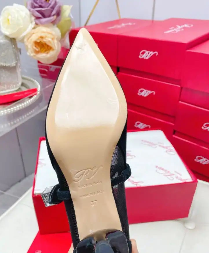 hype Roger Vivier flat shoes