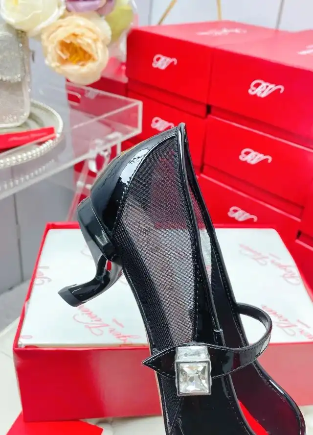 hype Roger Vivier flat shoes