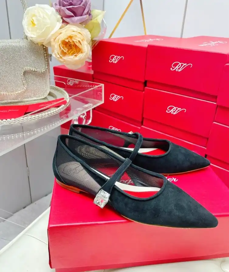 hype Roger Vivier flat shoes