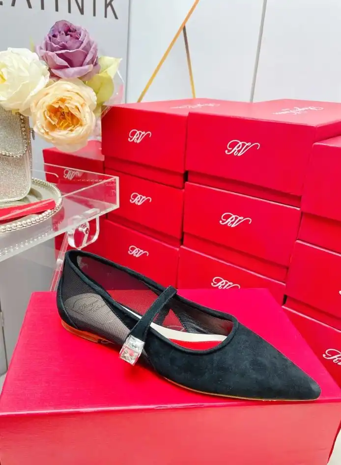 hype Roger Vivier flat shoes