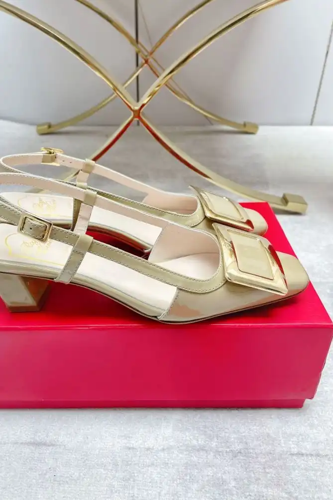 hype Roger Vivier flat shoes