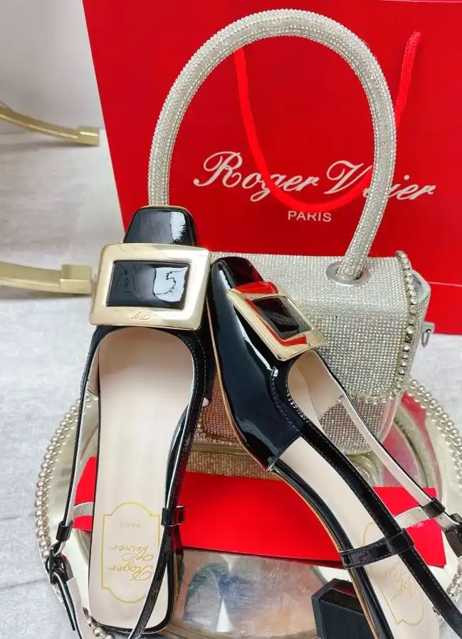 hype Roger Vivier flat shoes