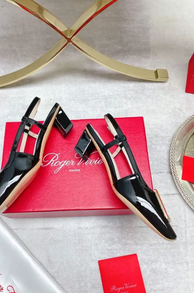 hype Roger Vivier flat shoes