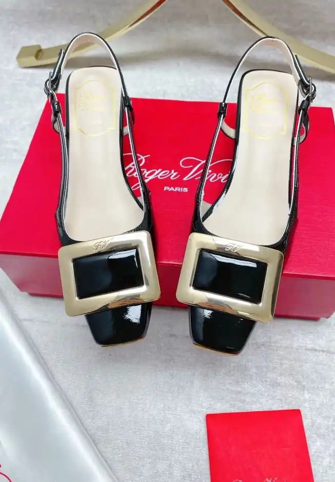 hype Roger Vivier flat shoes