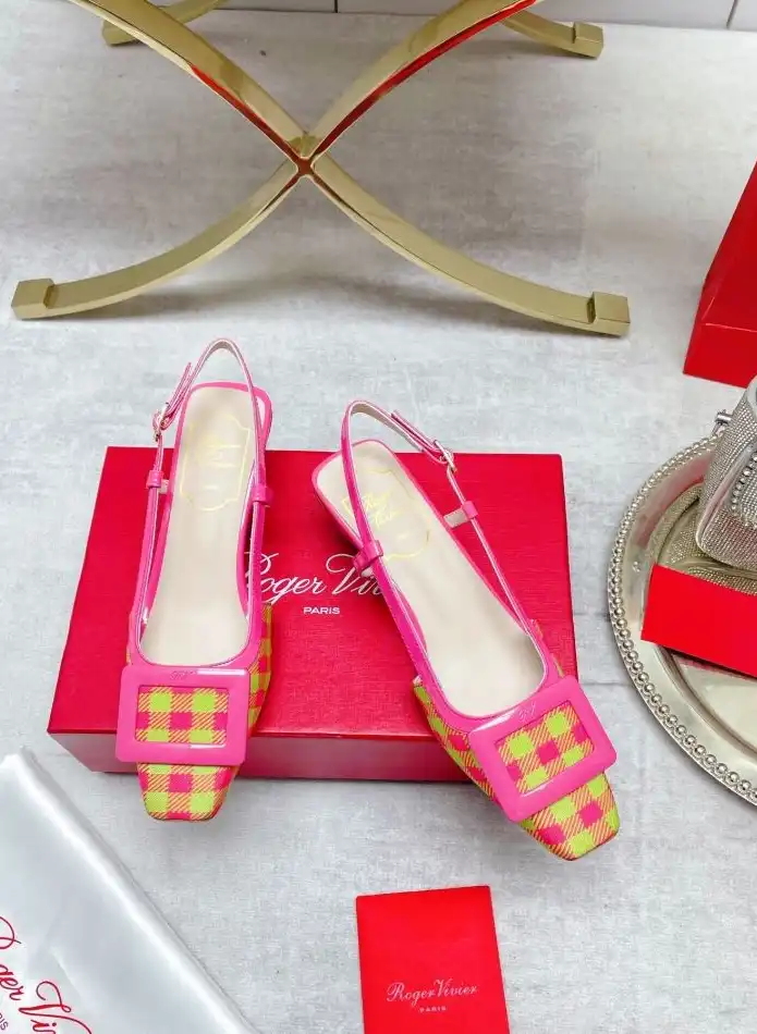 hype Roger Vivier flat shoes