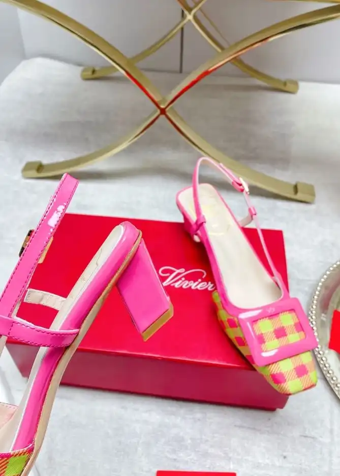 hype Roger Vivier flat shoes