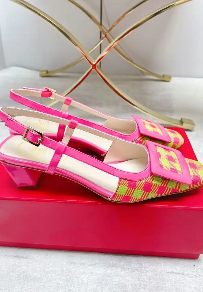 hype Roger Vivier flat shoes