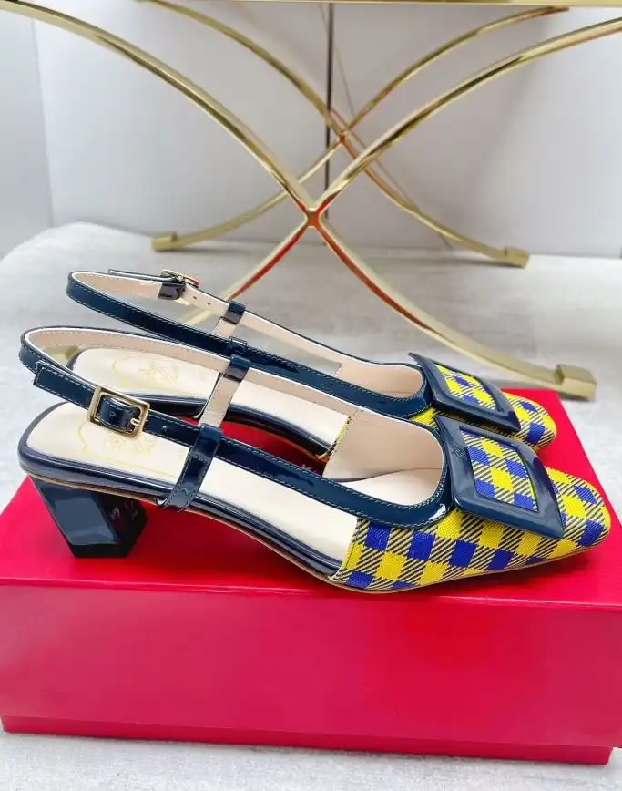 hype Roger Vivier flat shoes