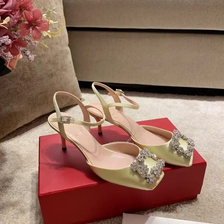 hype Roger Vivier flat shoes