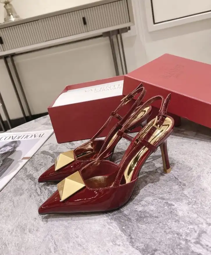 hype Valentino High Heels