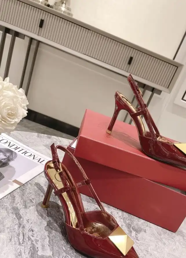 hype Valentino High Heels