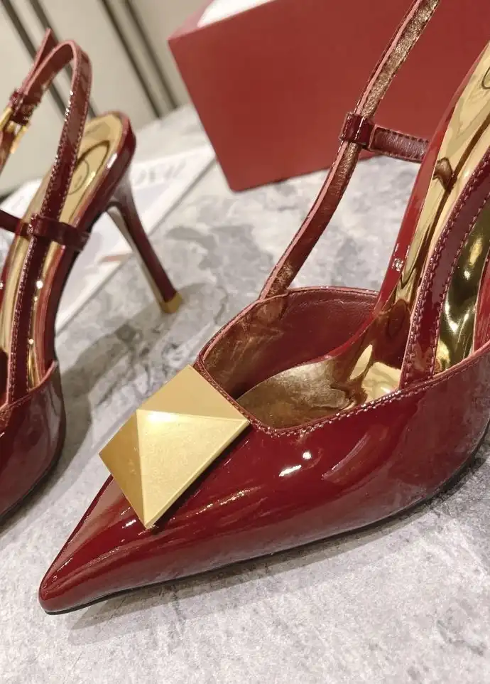 hype Valentino High Heels