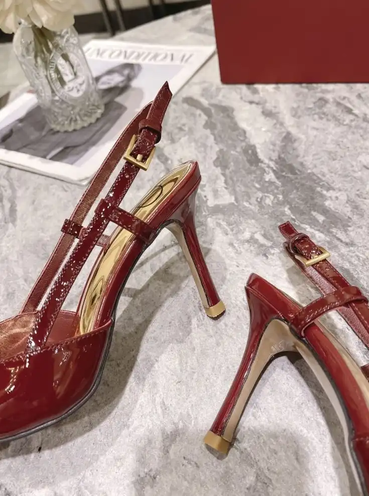 hype Valentino High Heels