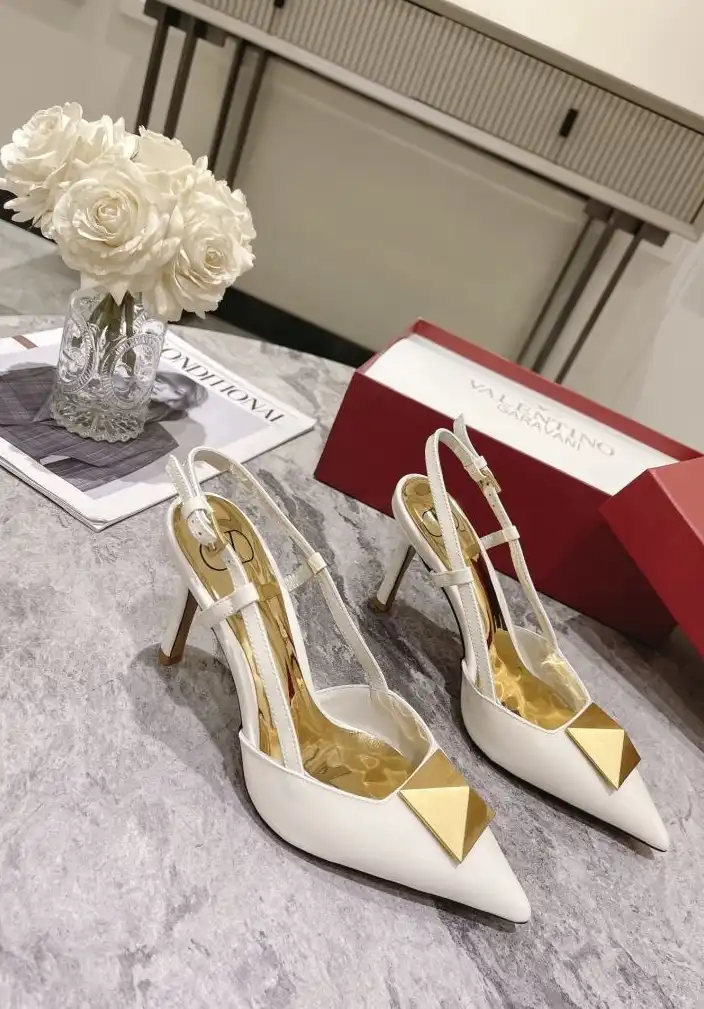 hype Valentino High Heels