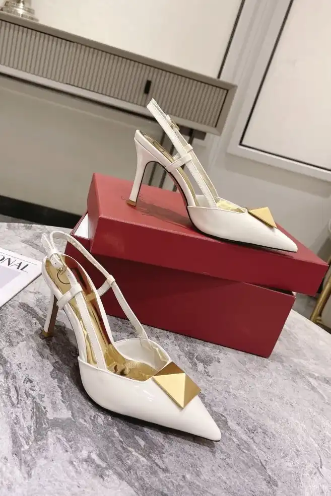 hype Valentino High Heels