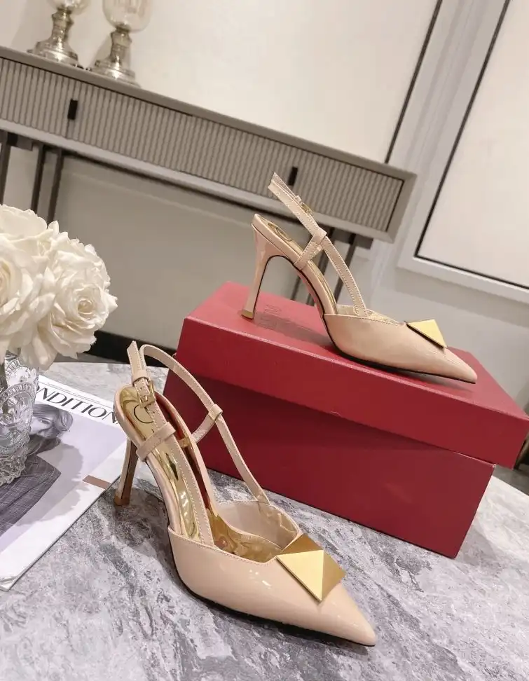 hype Valentino High Heels