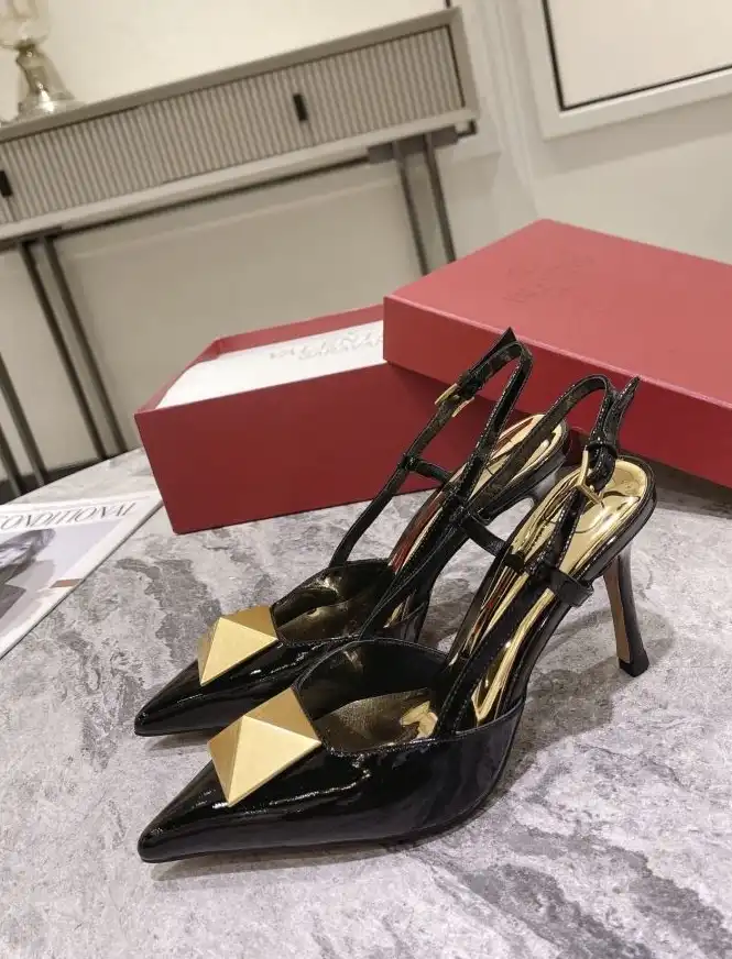 hype Valentino High Heels