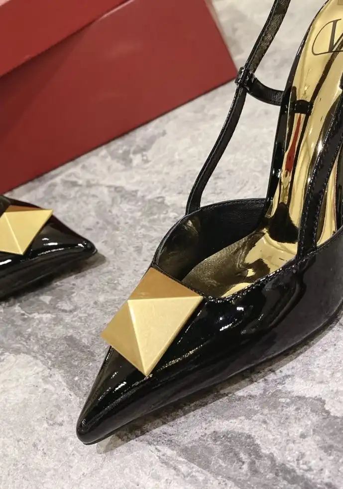 hype Valentino High Heels