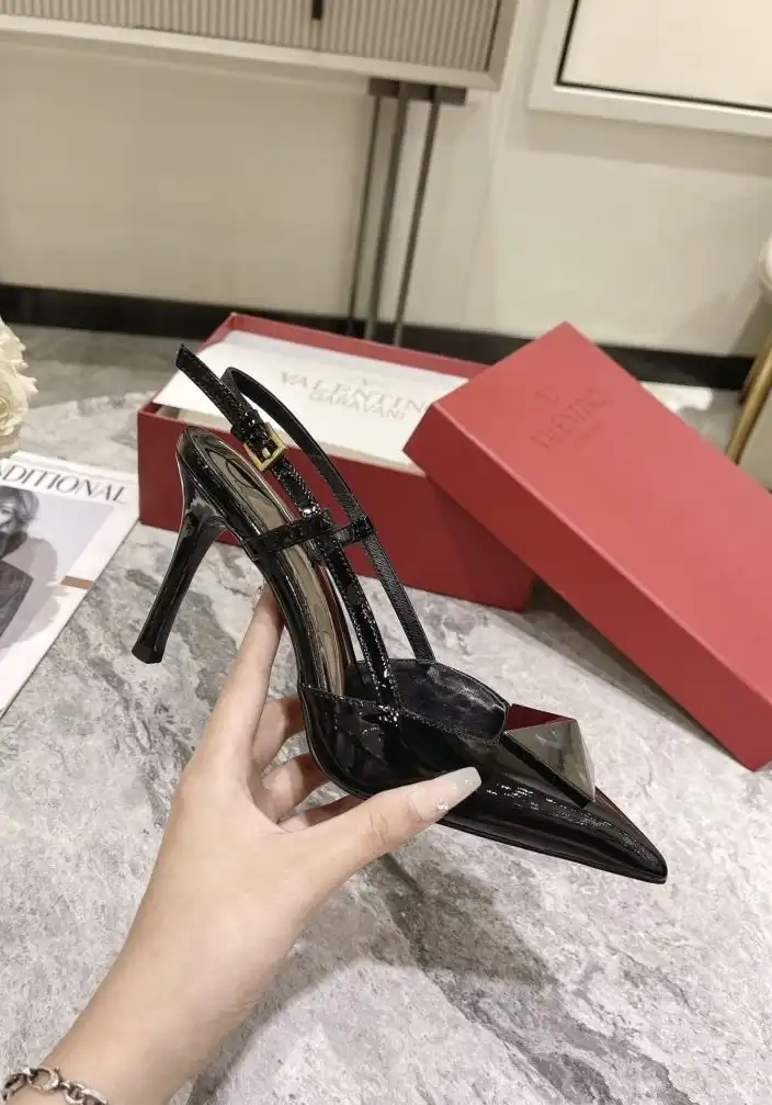 hype Valentino High Heels