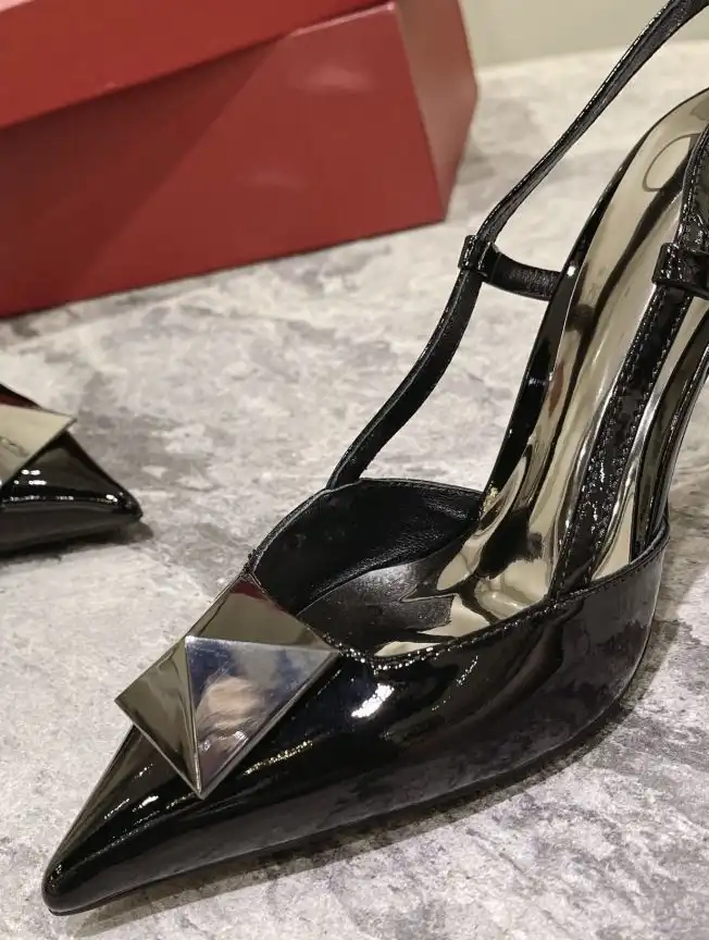 hype Valentino High Heels