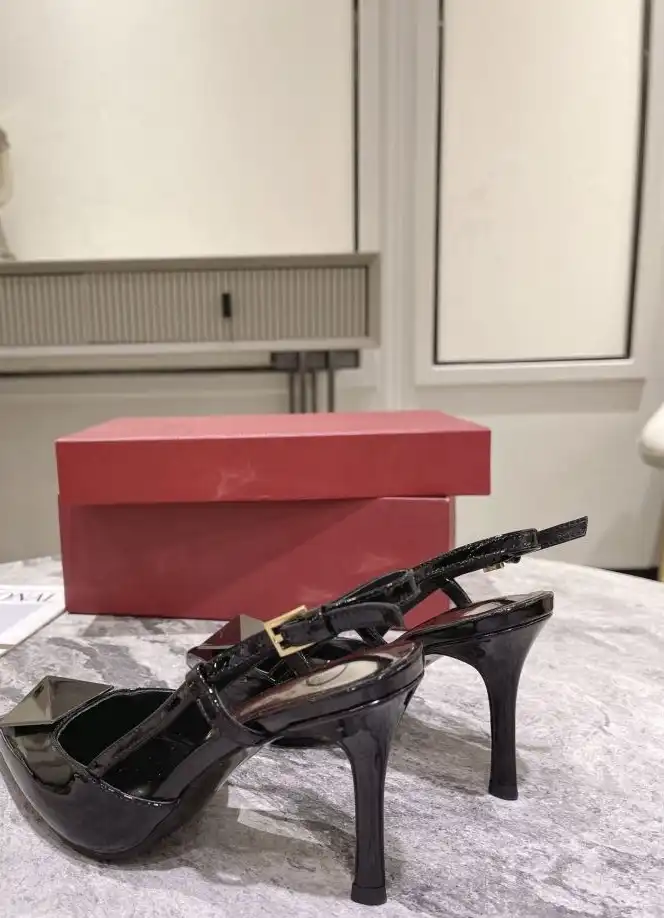 hype Valentino High Heels