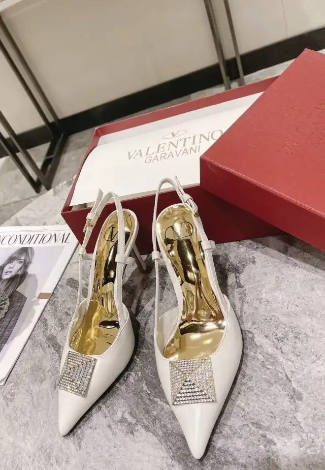 hype Valentino High Heels